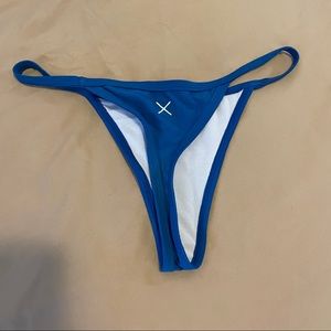 Boutine La bikini thong size small